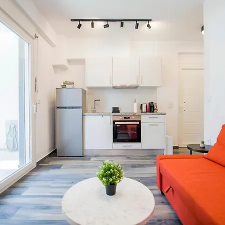 Sophie Apartment - New Cozy Place With A Garden Ofrinion Exterior photo
