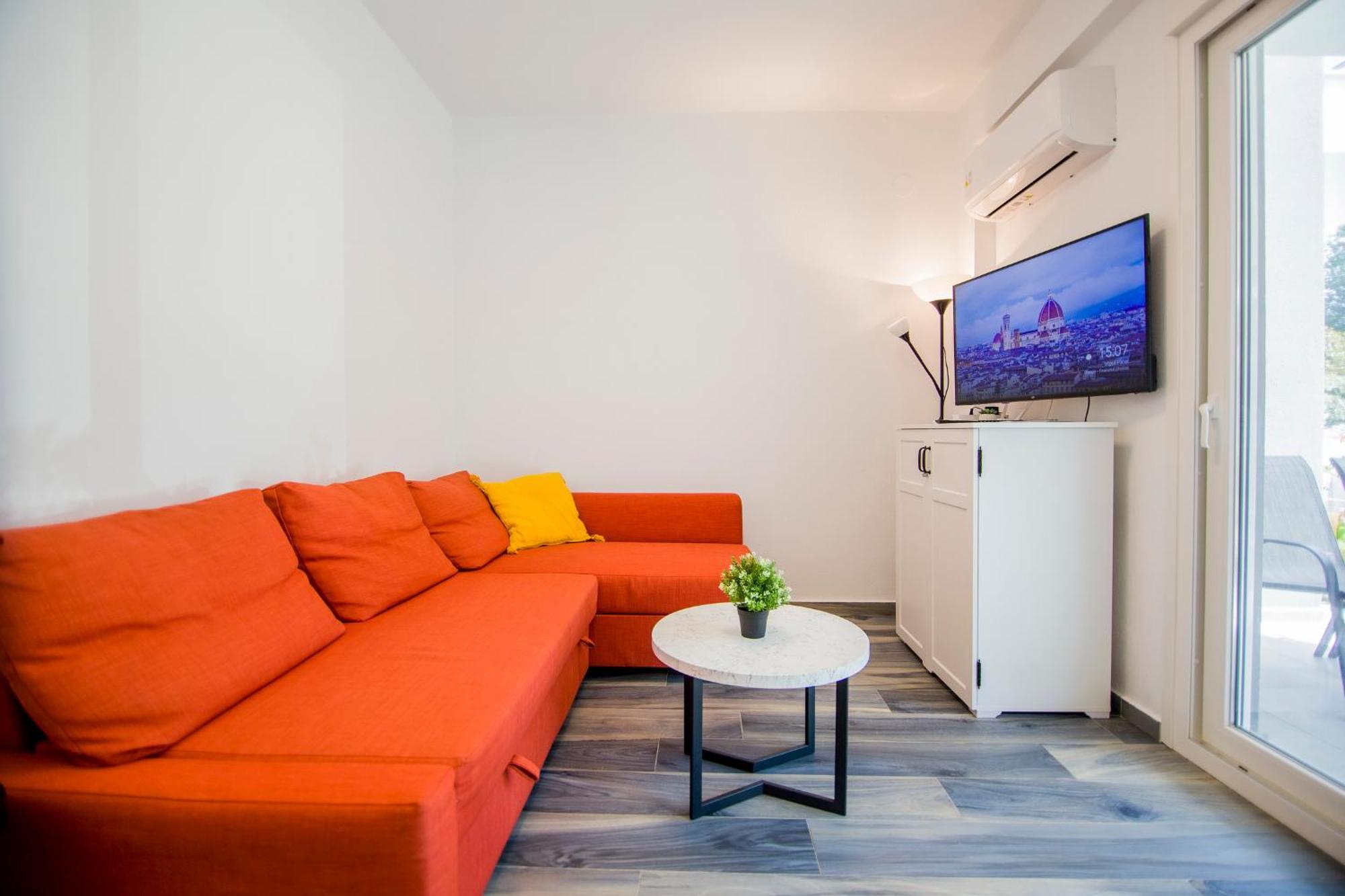Sophie - New Cozy Place With A Garden Apartment Ofrinion